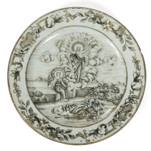 Plate decorated with grisaille depicting the ressurection.Epoque Qianlong