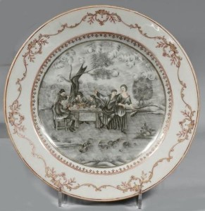 Greyish decor plate the card game after Teniers.1745-1750 © Thierry de Maigret
