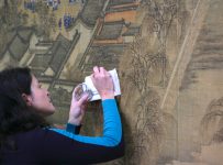 Le montage et la restauration des peintures chinoises: des sources textuelles à la pratique contemporaine